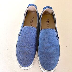 THE FLEXX Woman Blue Loafers Sleek Slip-On Shoes
